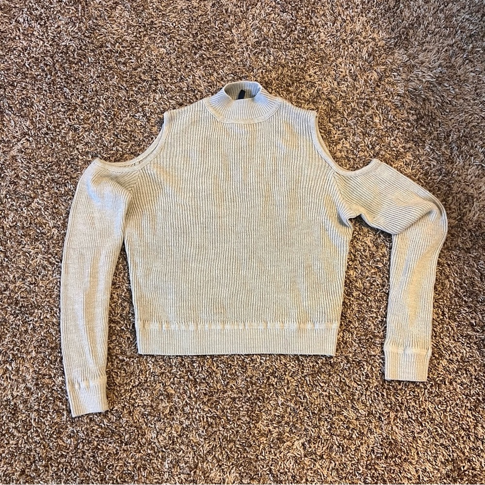 H&M Coldshoulder gray Knit Sweater